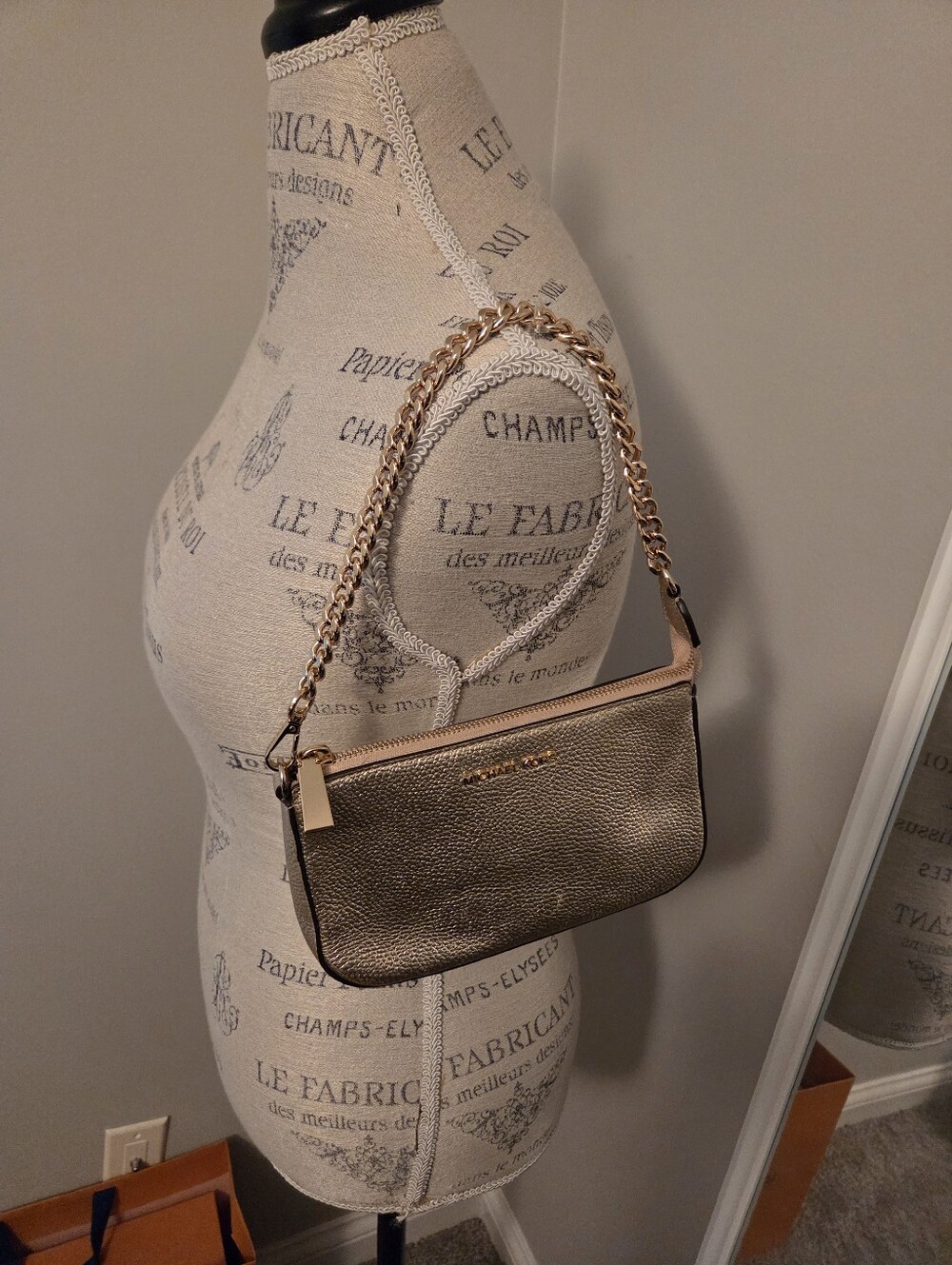 Michael Kors Jet Set Gold Pebbled Leather Pochette Wristlet Chain Strap